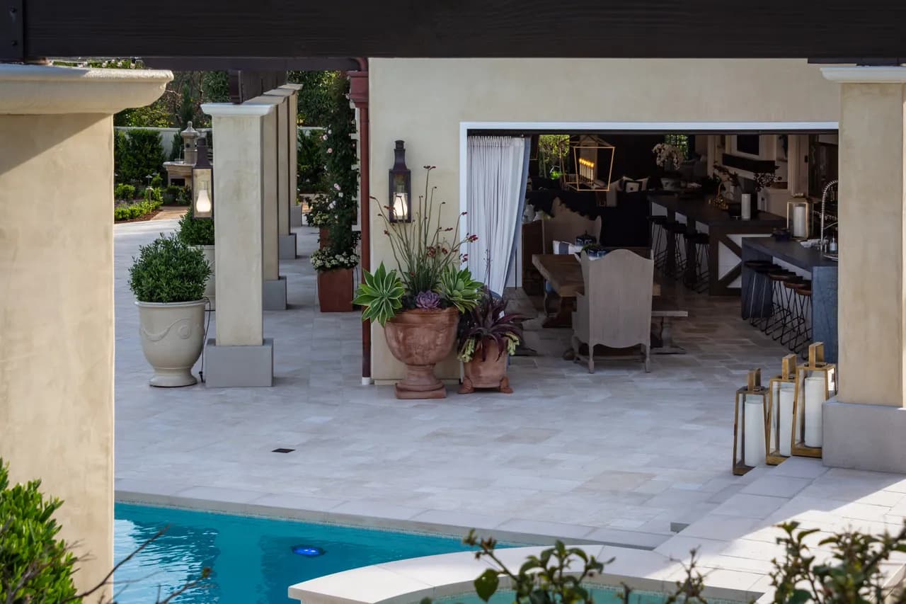 Gallery photos for 1,200 sq ft Custom Pool House Built for a Rancho Santa Fe Estate: Image #8